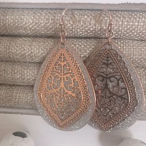 Teardrop shaped sparkly earrings